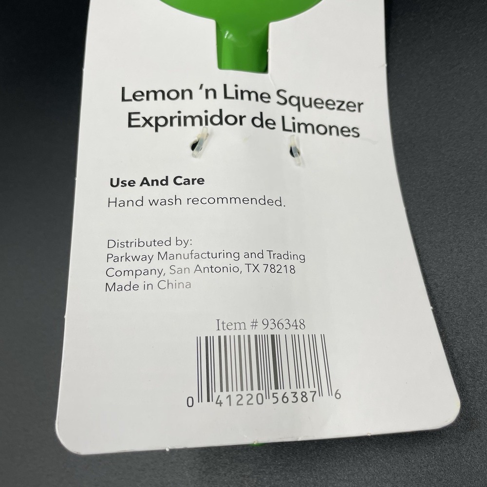 Green Citrus Squeezer - Manual Juicer- Lemons Limes- Heavy Duty Cast Aluminum - Picture 3 of 6